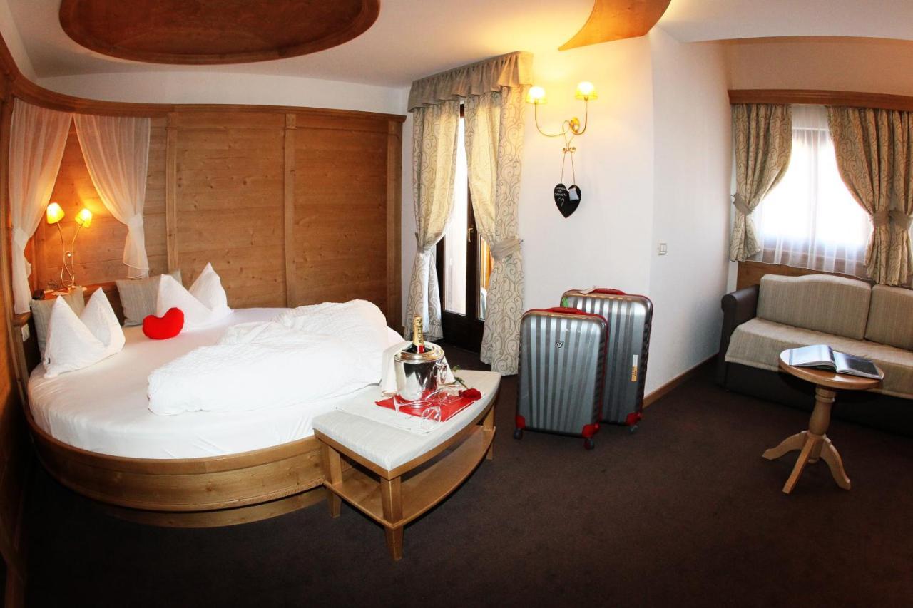Cavallino Lovely Hotel Andalo Esterno foto