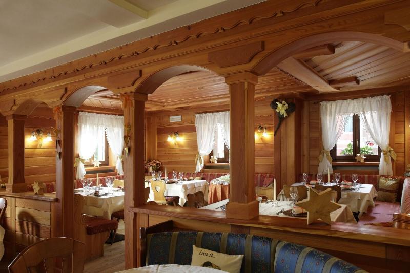 Cavallino Lovely Hotel Andalo Esterno foto