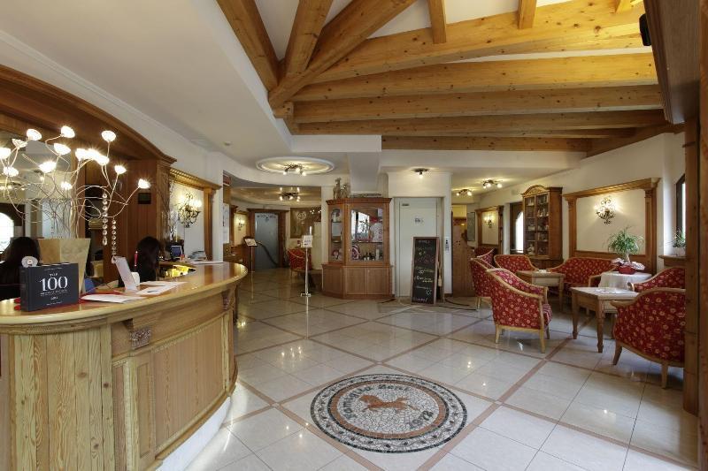 Cavallino Lovely Hotel Andalo Esterno foto