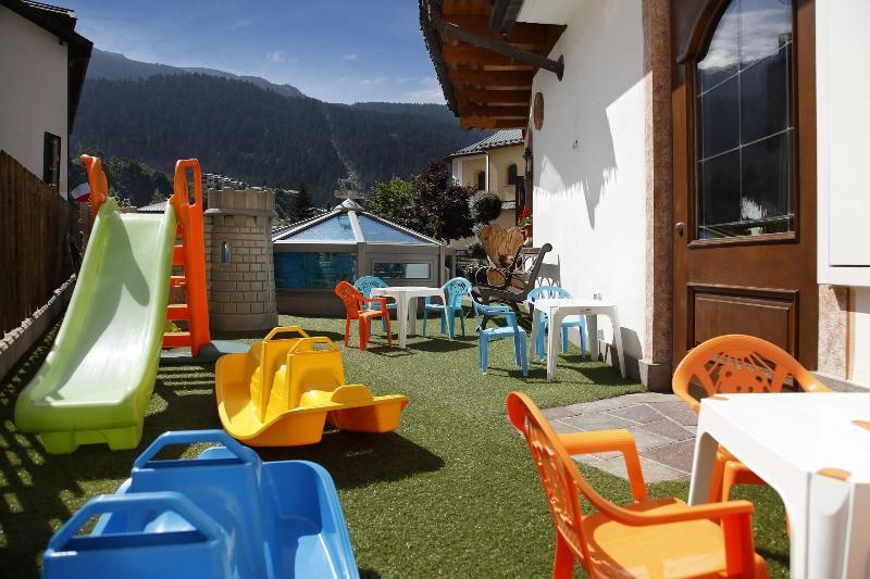 Cavallino Lovely Hotel Andalo Esterno foto